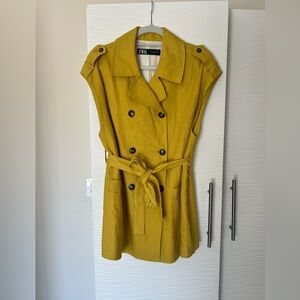 Zara no sleeve blazer